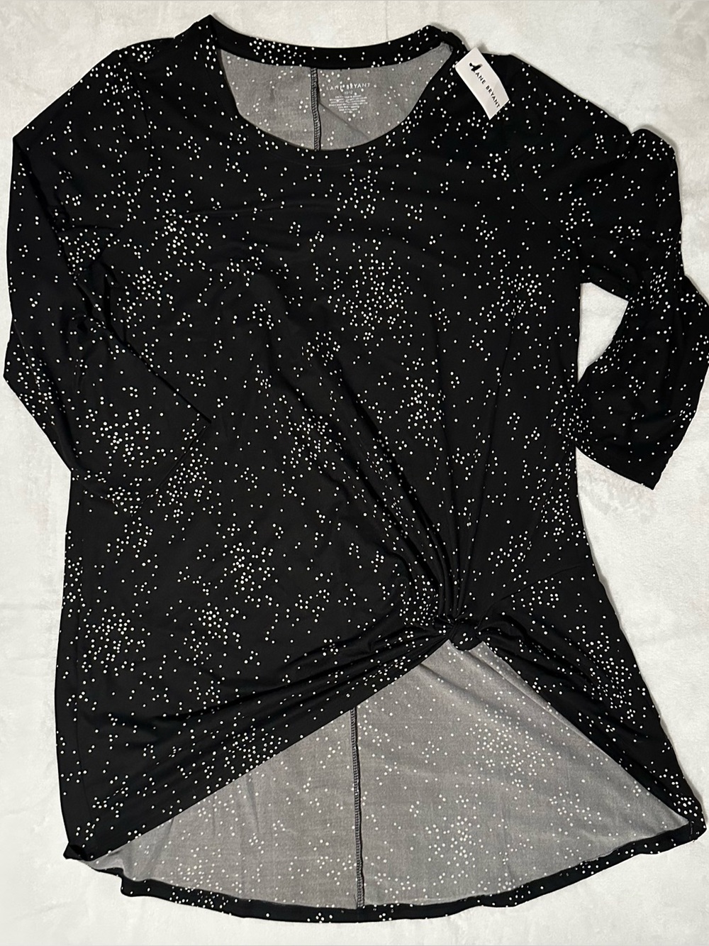 10/12 NWT Lane Bryant Black/White Long-Sleeve Twist Hem Tunic